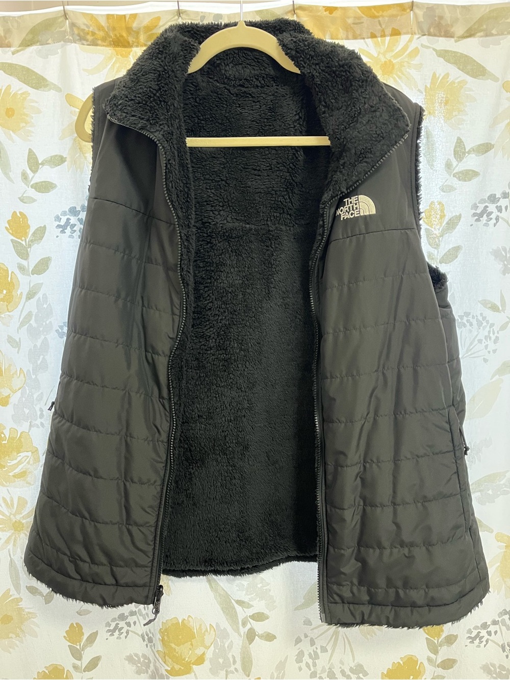 The North Face Women's Black Quilted Sherpa Vest
